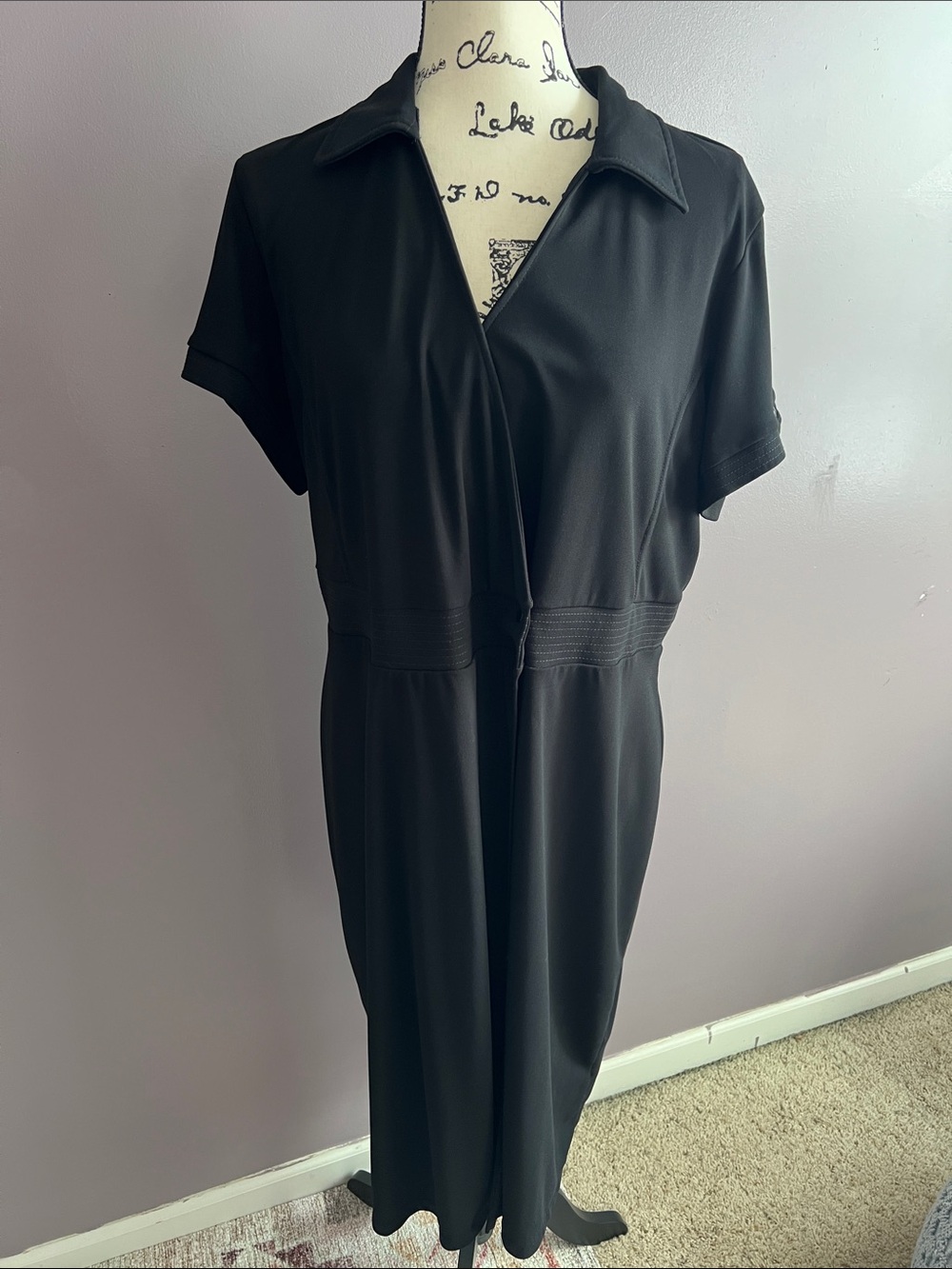Avenue Black Collared Midi Dress